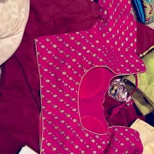 Saree blouse brand new available in size 38-44 adjusted to 32-44., good quality